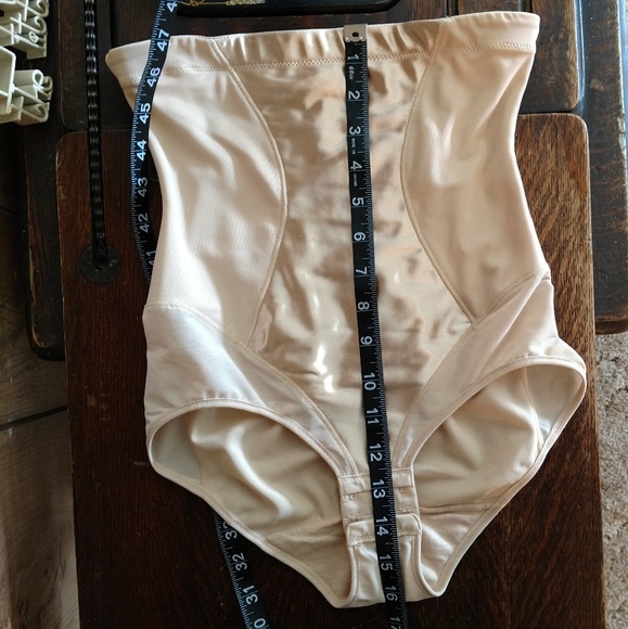 Belly Flattening Shapeware - Picture 7 of 8